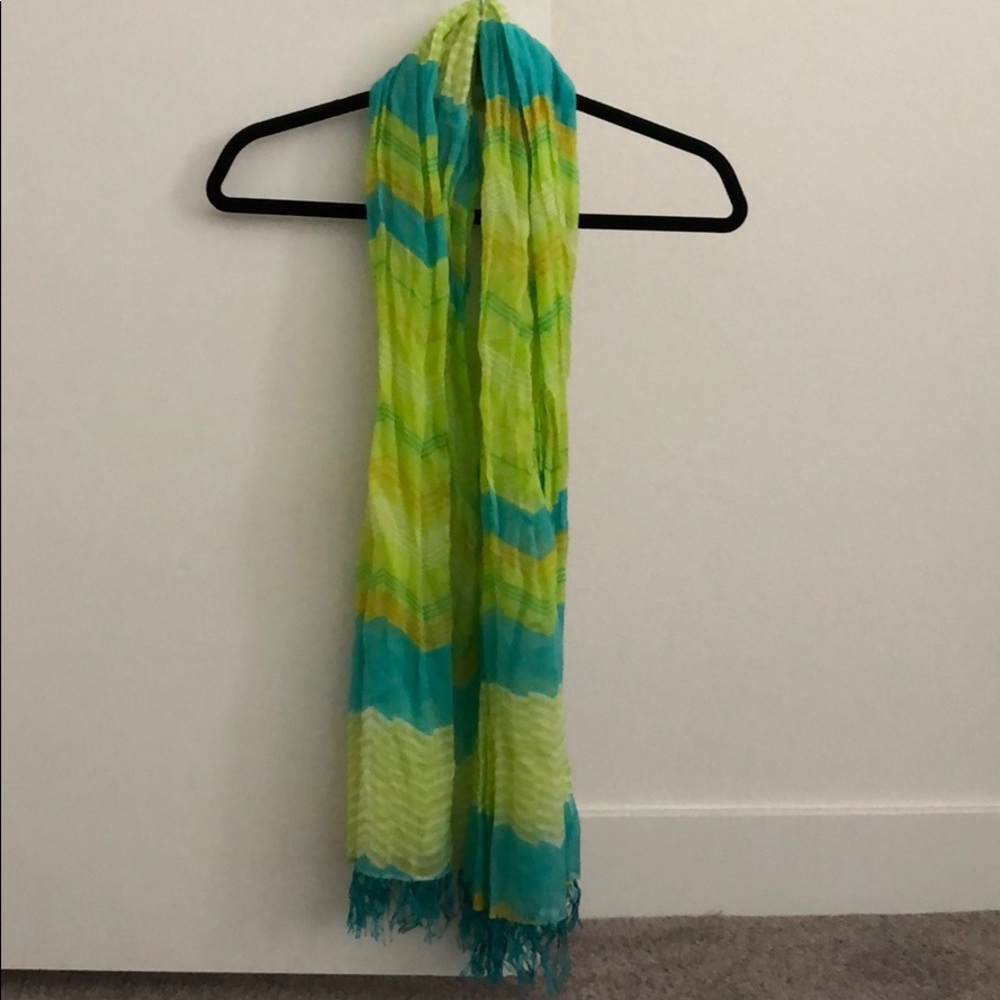 Roxy lightweight scarf